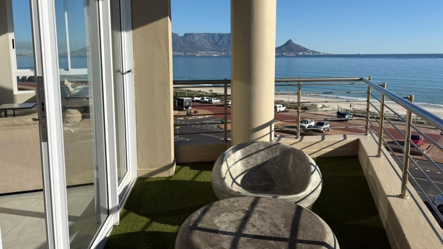 To Let 2 Bedroom Property for Rent in Bloubergstrand Western Cape